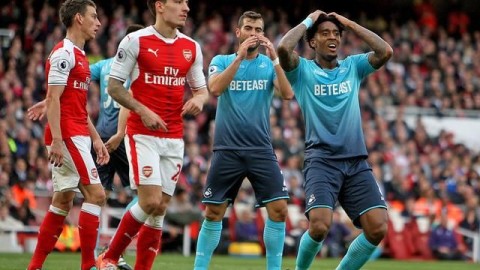 J罗两助攻法尔考首球 哥伦比亚3-0送波兰出局