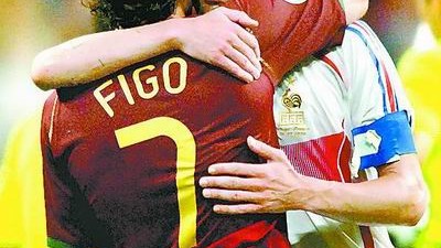 从“球裤门”到惹怒中东：葡萄牙球员屡涉“露下体”争议，绿茵优雅何在？